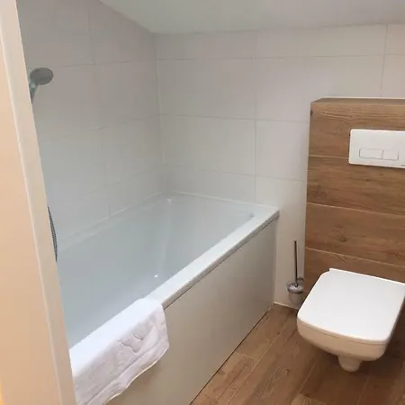 Skalite Ul Wozna 14 * シュチルク