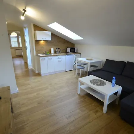 Skalite Ul Wozna 14 아파트 슈차이르크