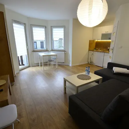 Skalite Ul Wozna 14 *