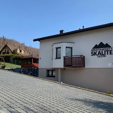 아파트 Skalite Ul Wozna 14 슈차이르크